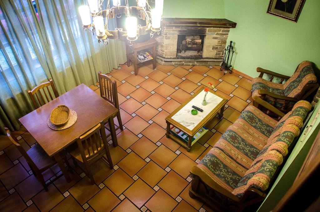 Casas Rurales Taramundi Verde Rom bilde