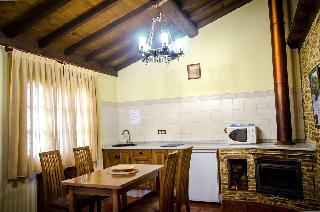 Casas Rurales Taramundi Verde Rom bilde